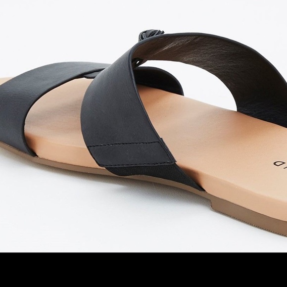 Torrid SANDALS 8 12.5 W Black Slides Flats - Picture 3 of 6